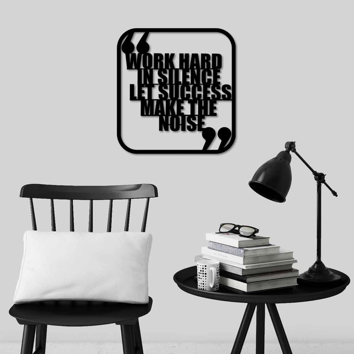 Wallity Work Hard Escultura de pared de metal negra